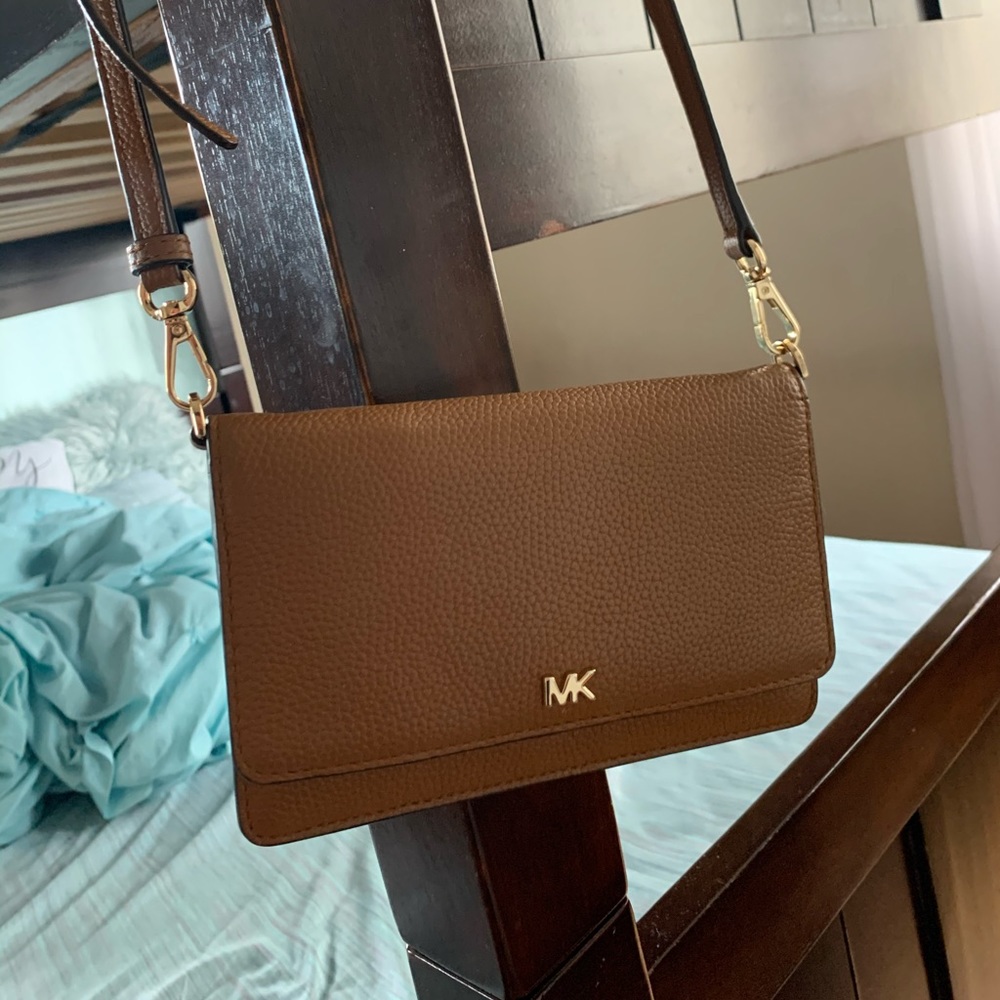 Michael Kors crossbody bag / wallet